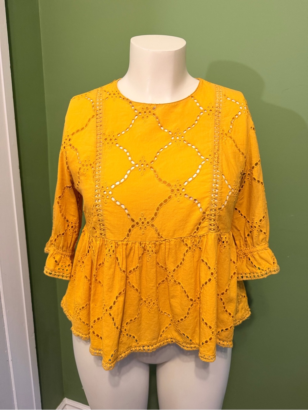 Zara Mustard Eyelet Peplum Blouse Size Small oversized